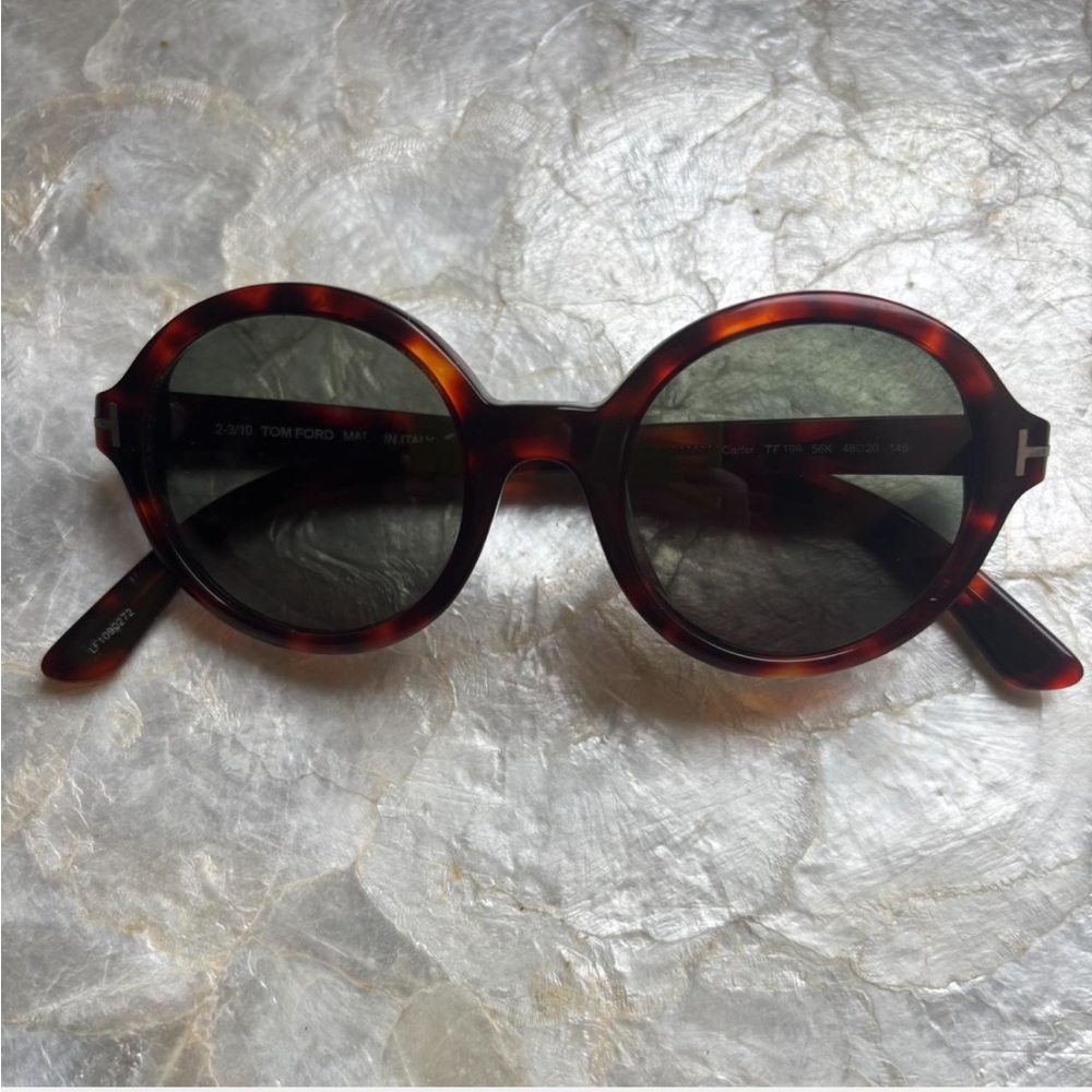Tom Ford Brown Round Sunglasses. Size: 48-20-145.